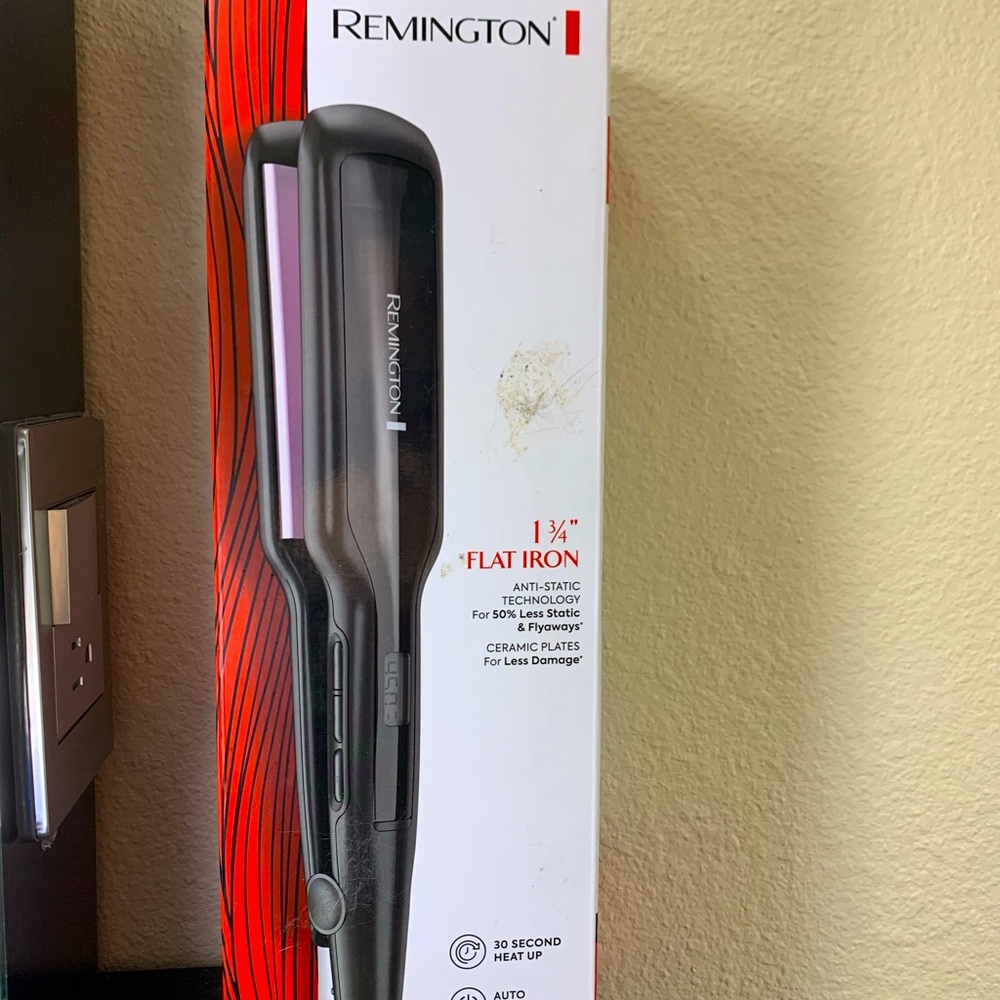 A hair straightener